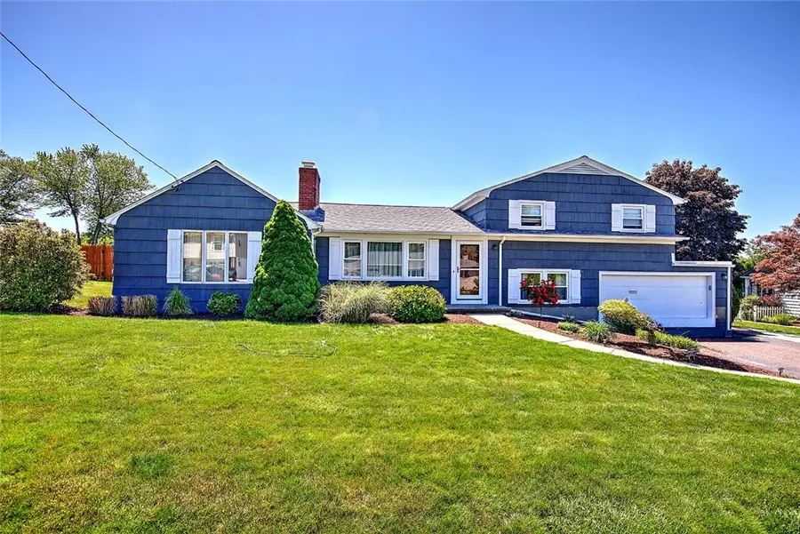 62 Meadowcrest Drive, Cumberland, RI 02864 - #3