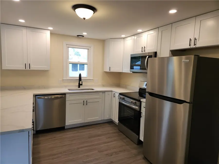 11 Wood Street, West Warwick, RI 02893 - #3