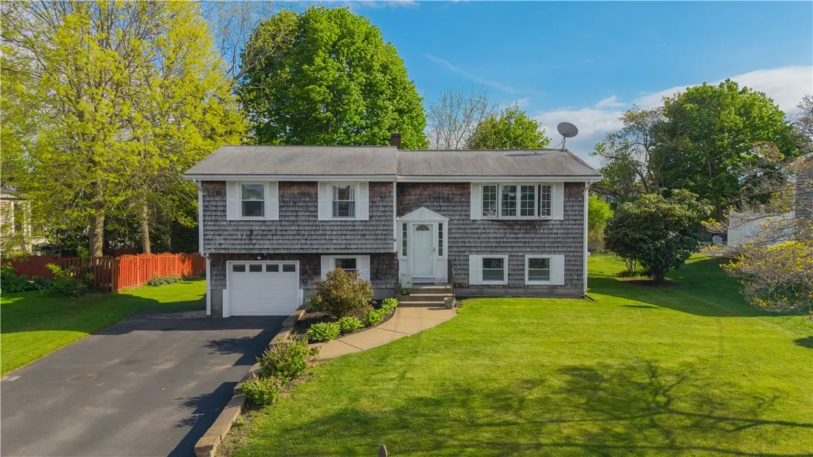 20 Namquid Drive, Middletown, RI 02842 - #1
