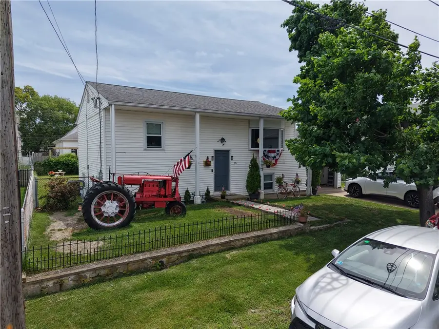 95 2nd Avenue, Cranston, RI 02910 - #2
