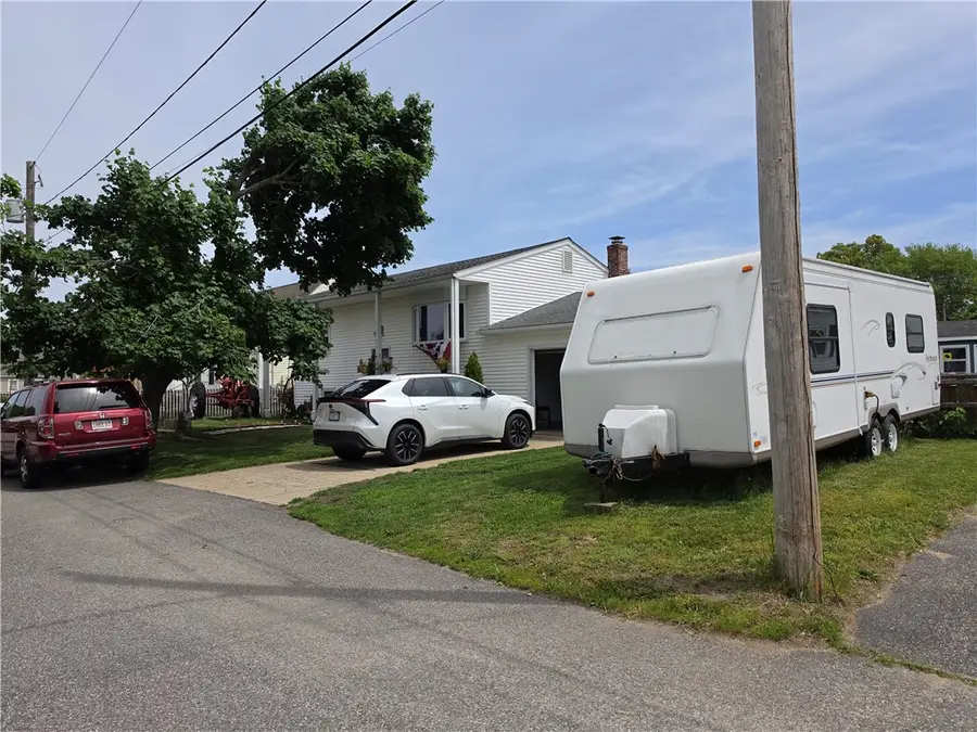 95 2nd Avenue, Cranston, RI 02910 - #3