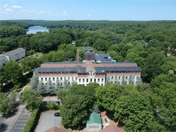 15 Higgins Street #314, Smithfield, RI 02917