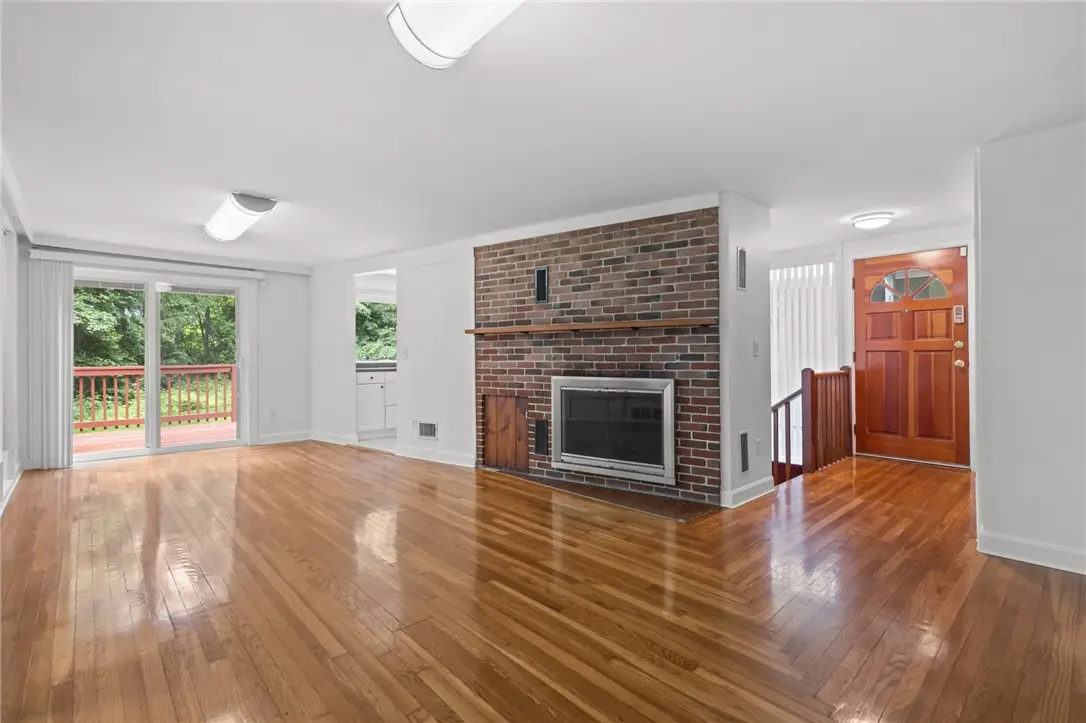 1816 Old Louisquisset Pike, Lincoln, RI 02865 - #1