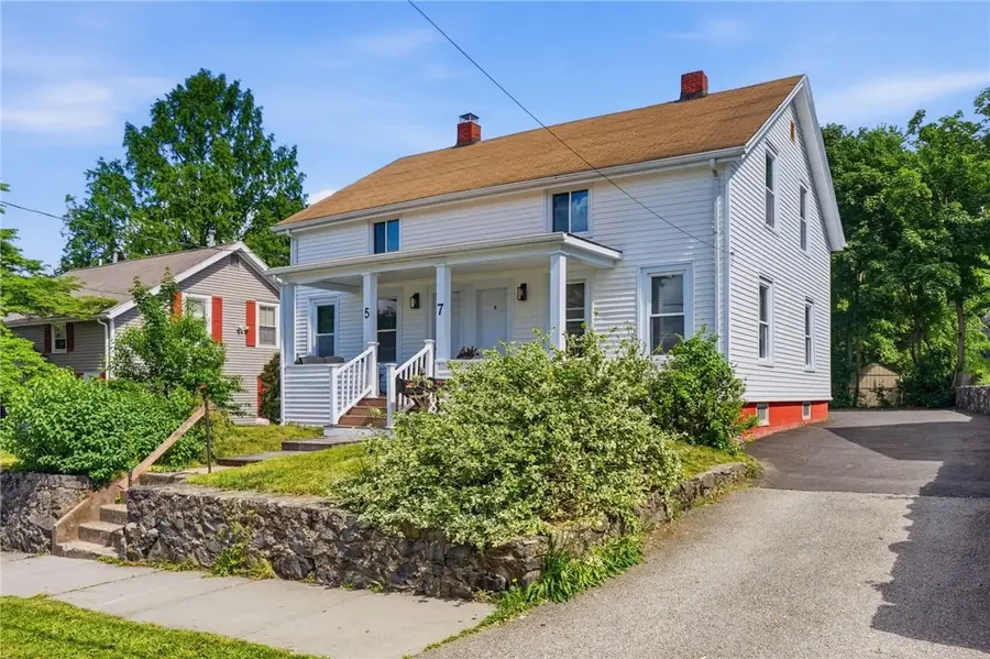 5 Nelson Street, Rumford, RI 02916 - #2