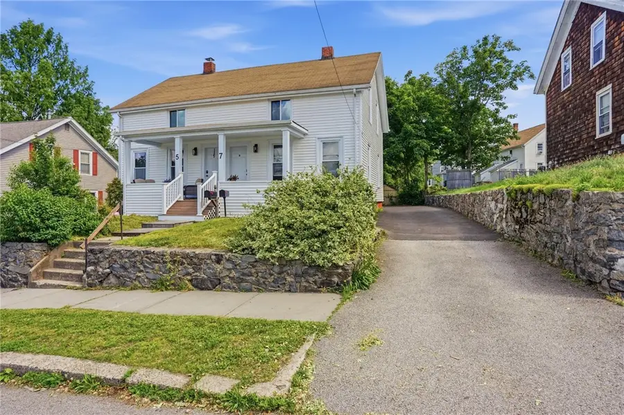 5 Nelson Street, Rumford, RI 02916 - #3