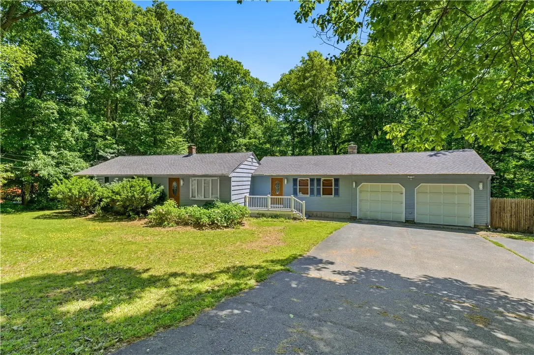 584 Hartford Pike, Scituate, RI 02857 - #1