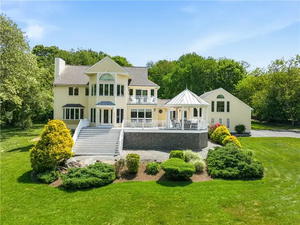 38 Gondola Avenue, Jamestown, RI 02835