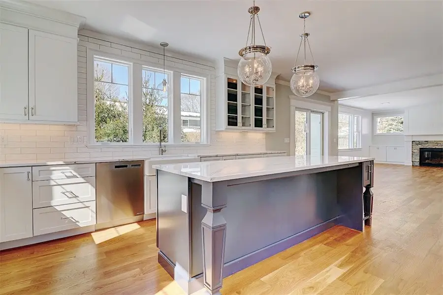 02 Paula Lane, Cranston, RI 02921 - #2