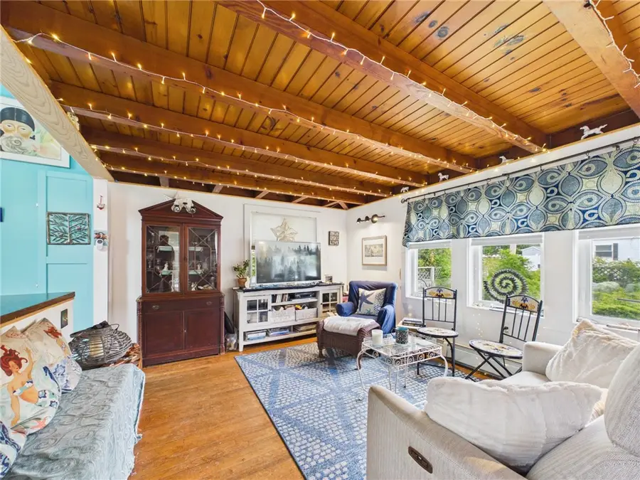 36 Maple Street, South Kingstown, RI 02879 - #3