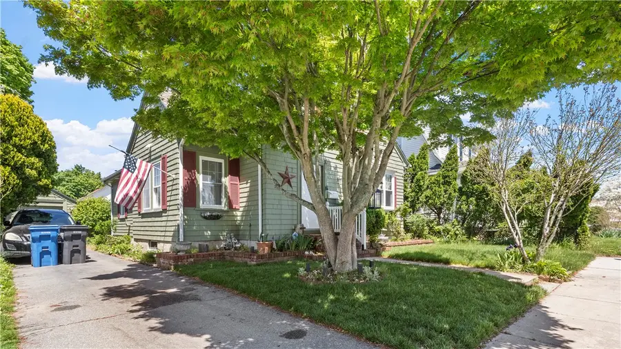 19 Griswold Avenue, Cranston, RI 02910 - #2