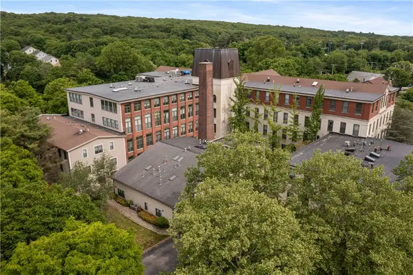 15 Higgins Street #108, Smithfield, RI 02917