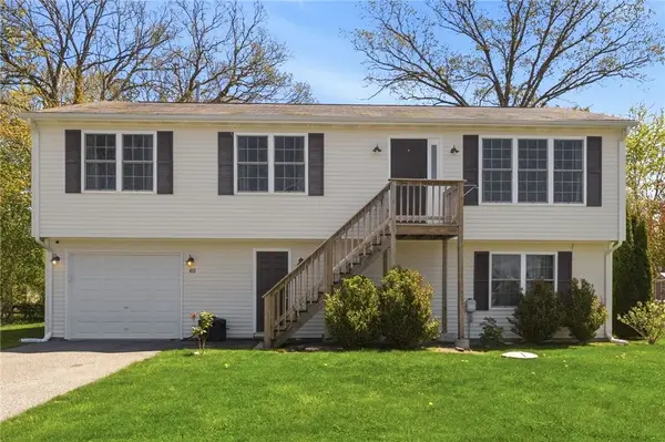 48 Harris Avenue, Warwick, RI 02889