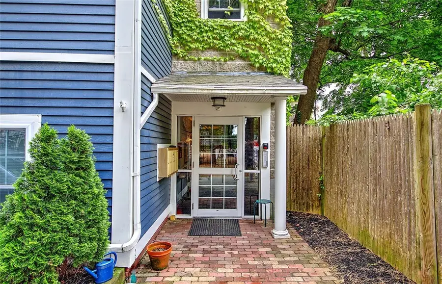 31 Commercial Street #B, Cranston, RI 02905 - #3