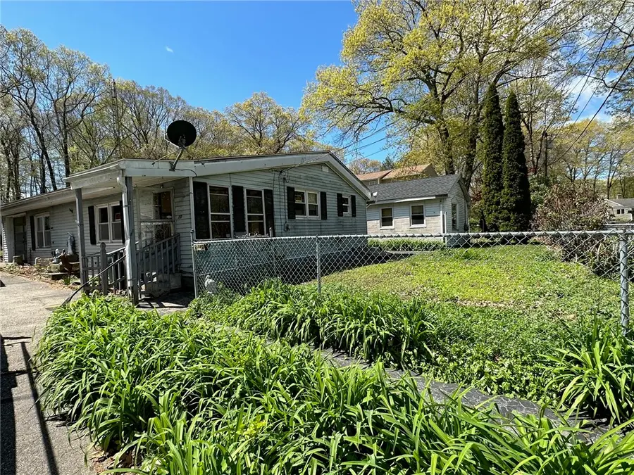 8 Buona Vista Avenue, Johnston, RI 02919 - #3