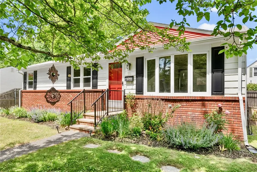 71 Plymouth Street, Cranston, RI 02920 - #3