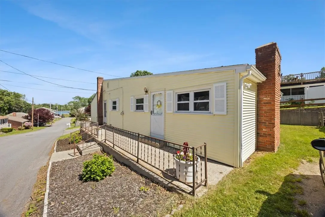 10 Lincoln Avenue, Warren, RI 02885 - #1