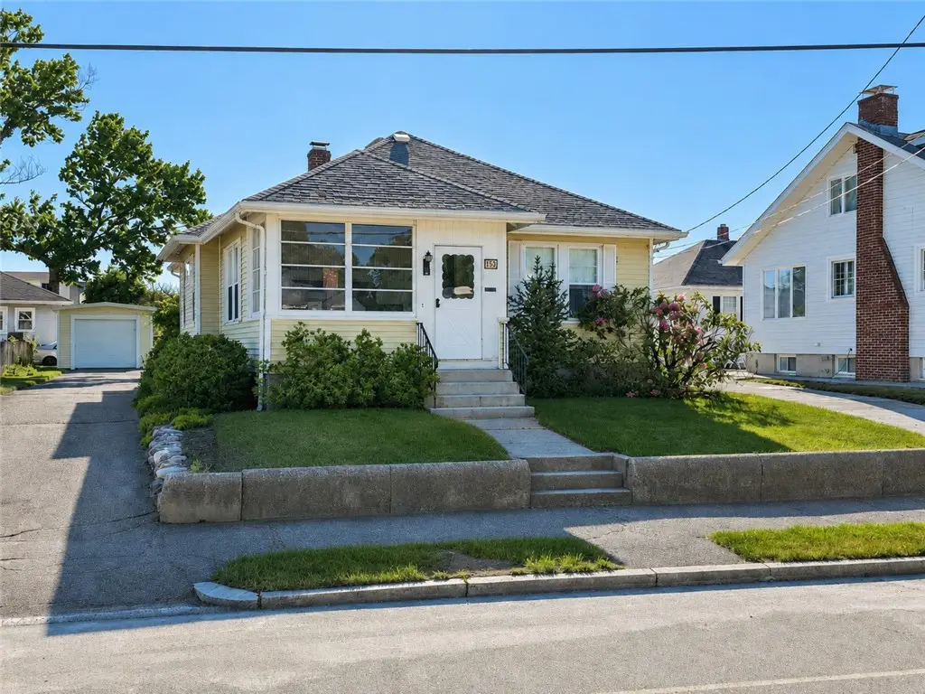 484 Daggett Avenue, Pawtucket, RI 02861 - #1