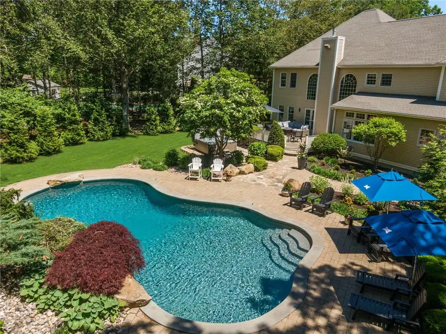 19 Cassandra Lane, North Kingstown, RI 02852 - #3