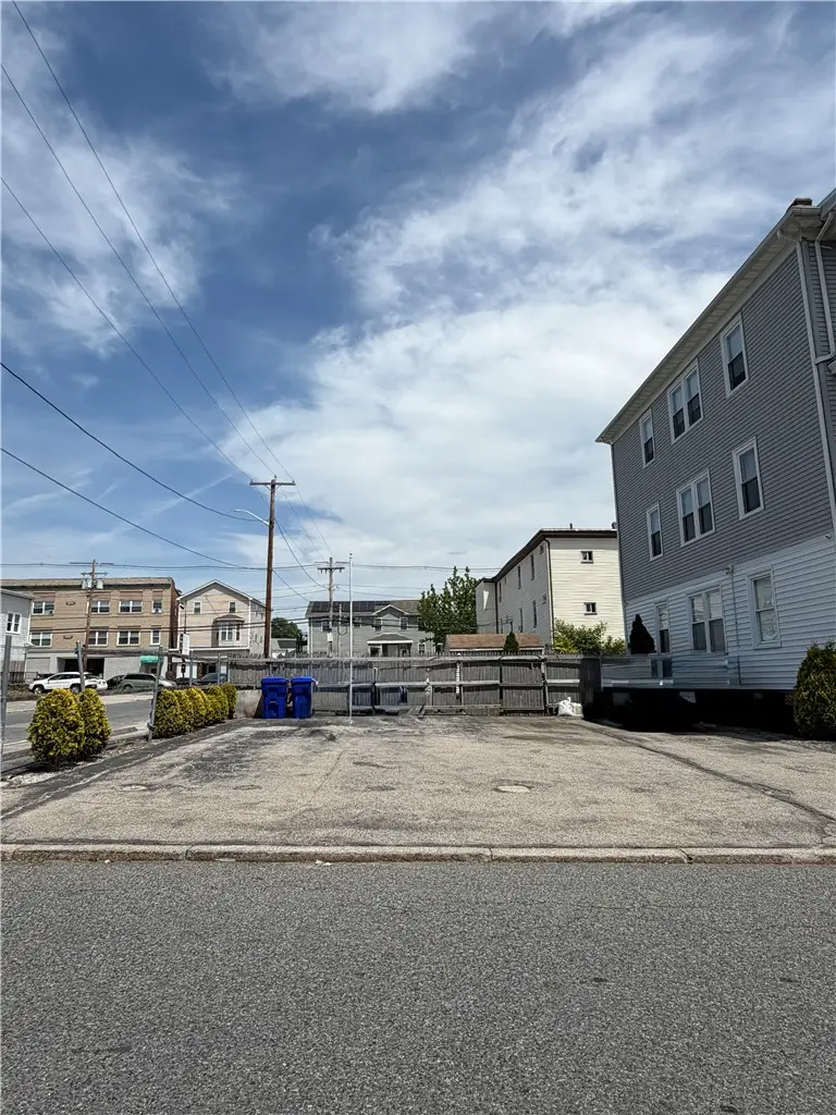 8 Nahant Street, Providence, RI 02904 - #1