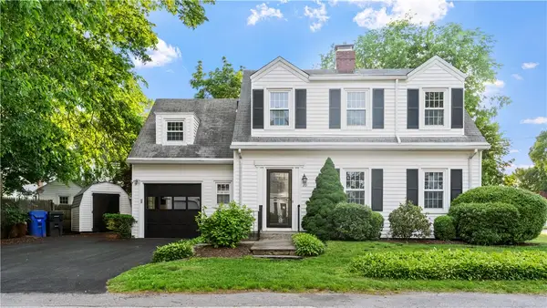 20 Bowen Street, East Providence, RI 02916