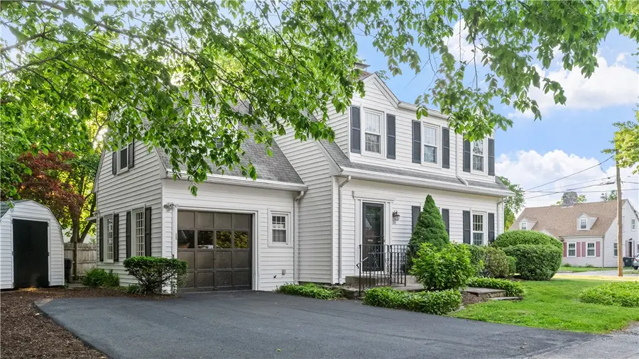 20 Bowen Street, Rumford, RI 02916 - #2