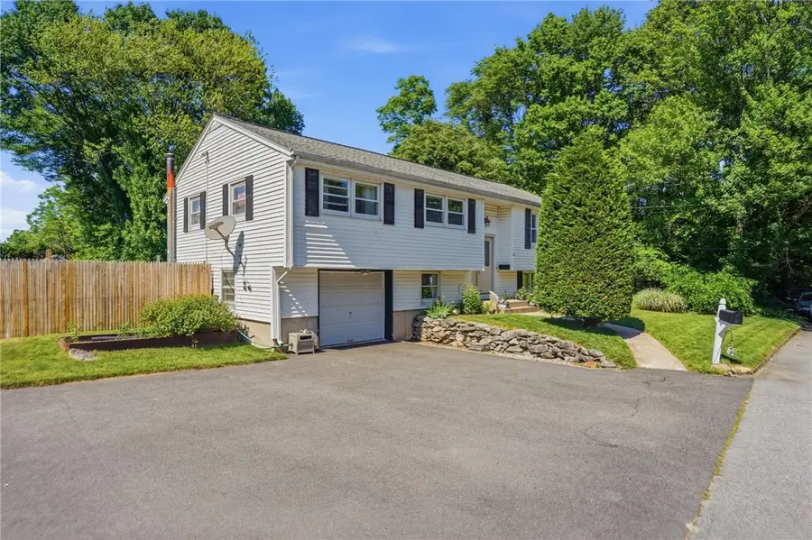 10 Faxon Street, West Warwick, RI 02893 - #2