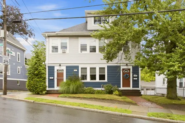 244 Camp Street #1, Providence, RI 02906