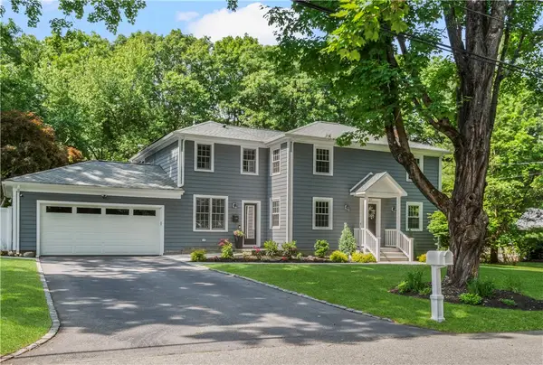 27 Christine Drive, Barrington, RI 02806