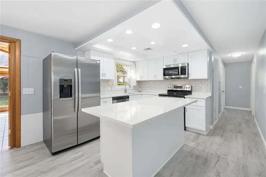 9 Long Pond Road, Coventry, RI 02816 - #3