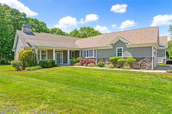 14 Newbury Drive, Westerly, RI 02891