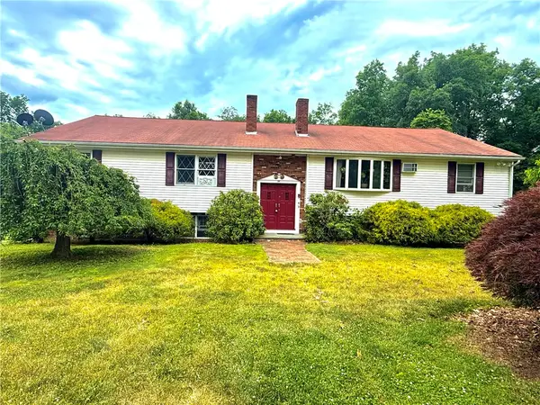 35 Brookdale Street, Cumberland, RI 02864