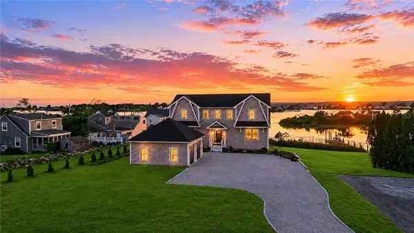 84 Carver Lane, Narragansett, RI 02882