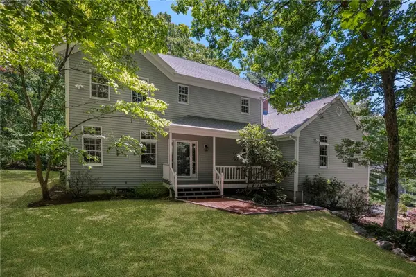 4 Stonecarry Way, East Greenwich, RI 02818