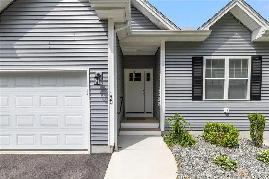107 Old River Road #120, Lincoln, RI 02865 - #2