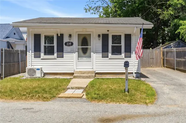 116 Ardway Avenue, Warwick, RI 02889