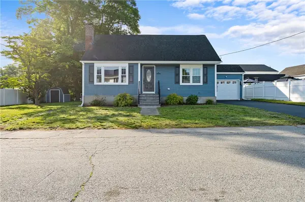 9 Castro Street, East Providence, RI 02916