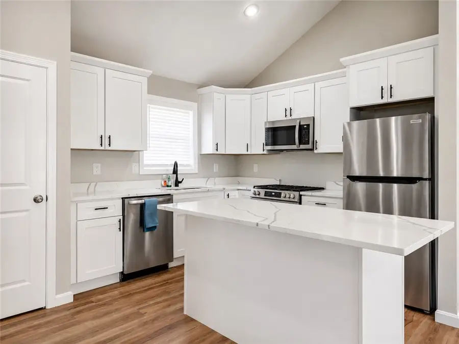 63 Chester Avenue, Providence, RI 02907 - #3