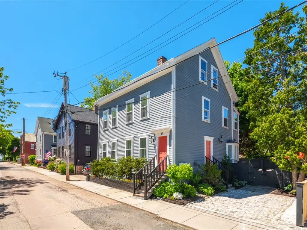 17 Willow Street, Newport, RI 02840 - #1