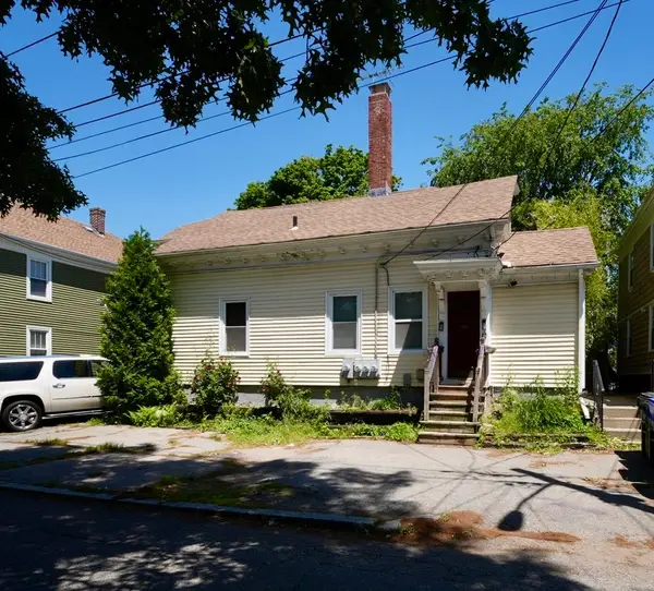 8 Washington Street, Pawtucket, RI 02860