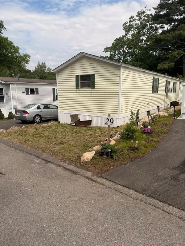 31 Foxtrot Drive, Charlestown, RI 02813
