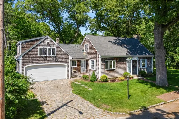 52 Wildwood Avenue, East Providence, RI 02916