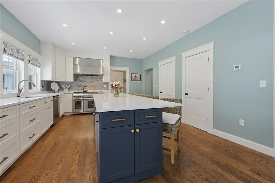 61 Martin Avenue, Barrington, RI 02806 - #3