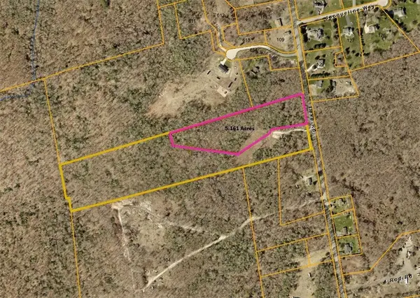 394 Lake Road, Tiverton, RI 02878