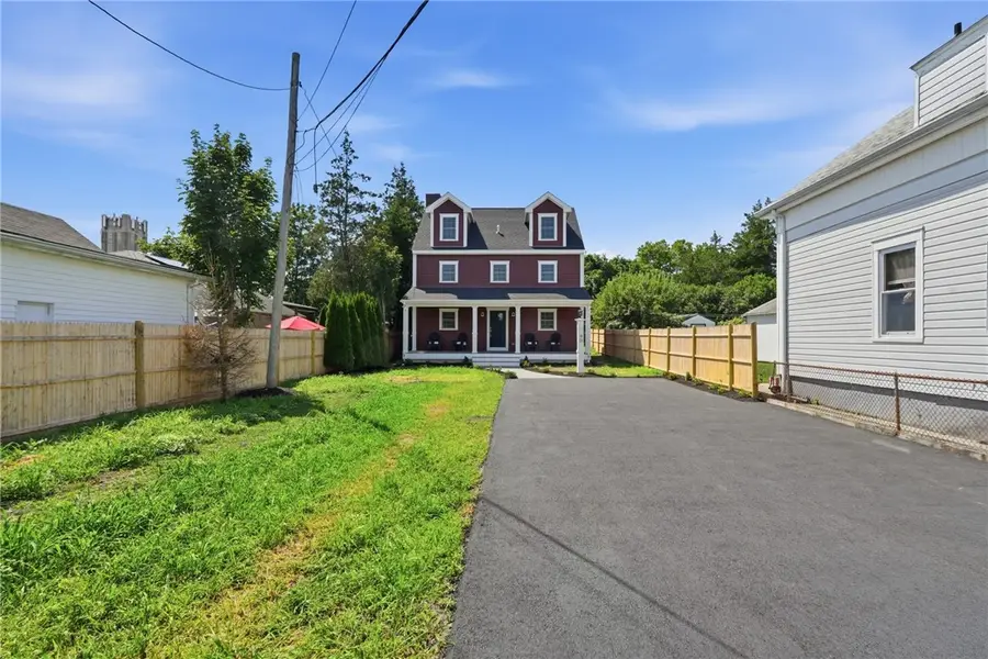 40 Congregational Street, Bristol, RI 02809 - #2
