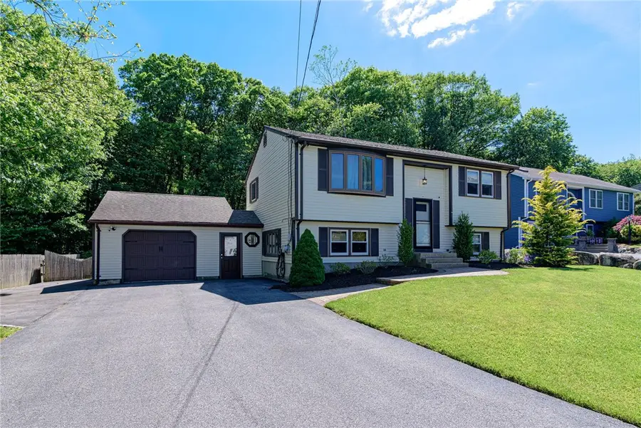 42 Seminole Trail, Cranston, RI 02921 - #3
