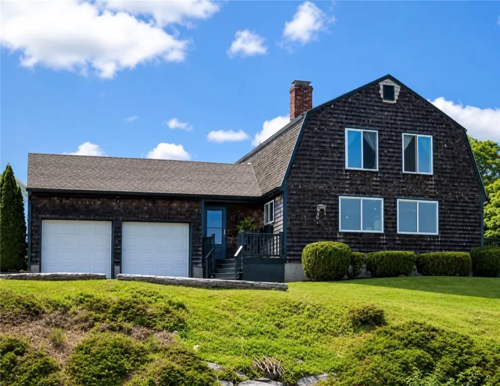 6 J H Dwyer Drive, Middletown, RI 02842 - #1