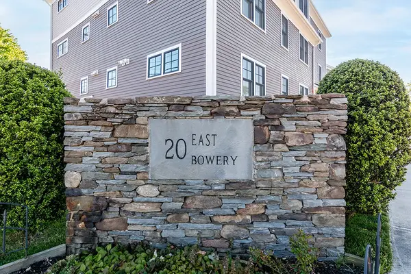 20 East Bowery Street #1A, Newport, RI 02840