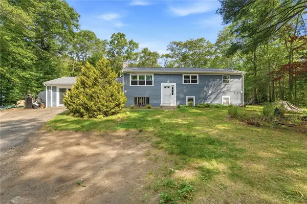2654 Harkney Hill Road, Coventry, RI 02816