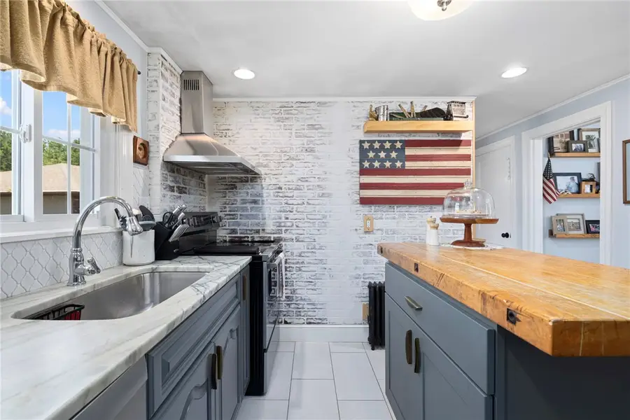 247 Whitford Avenue, Providence, RI 02908 - #3