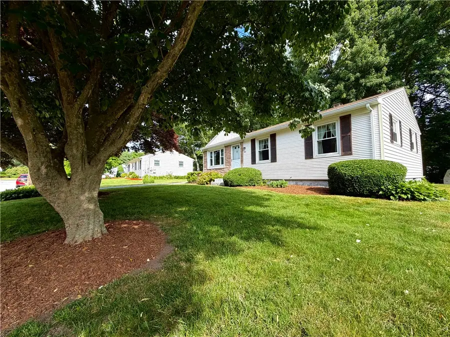 83 Crestwood Court, Cumberland, RI 02864 - #2